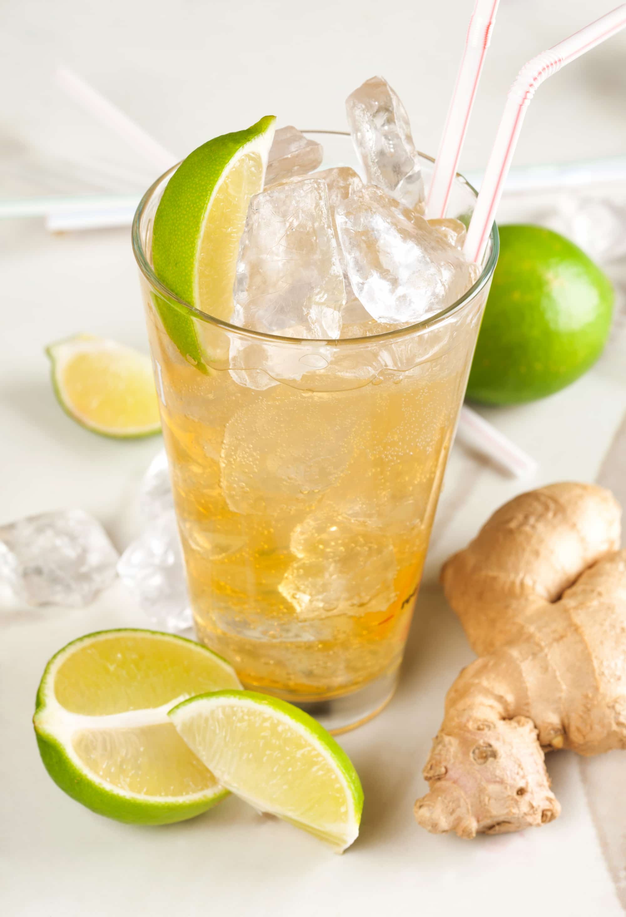 zazvorova-limonada-s-limetkou